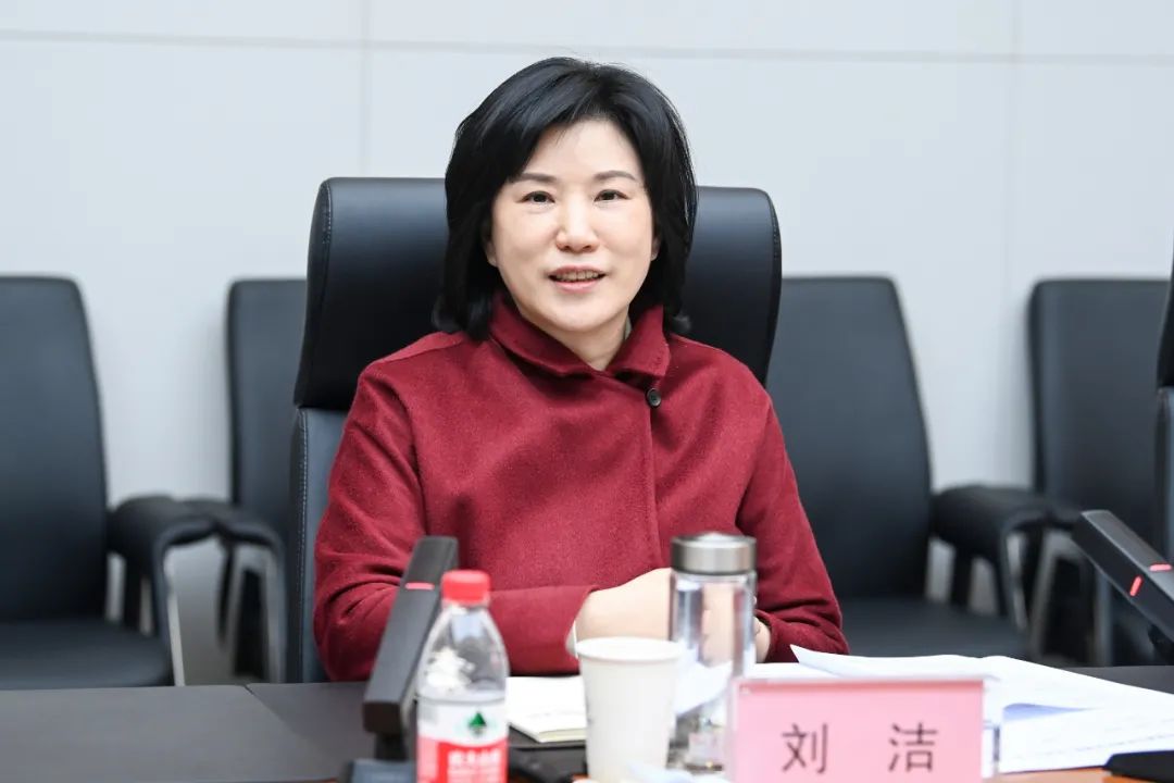 bed9391d27aa59f0a90ebb0538a4dc58.jpg bed9391d27aa59f0a90ebb0538a4dc58.jpg